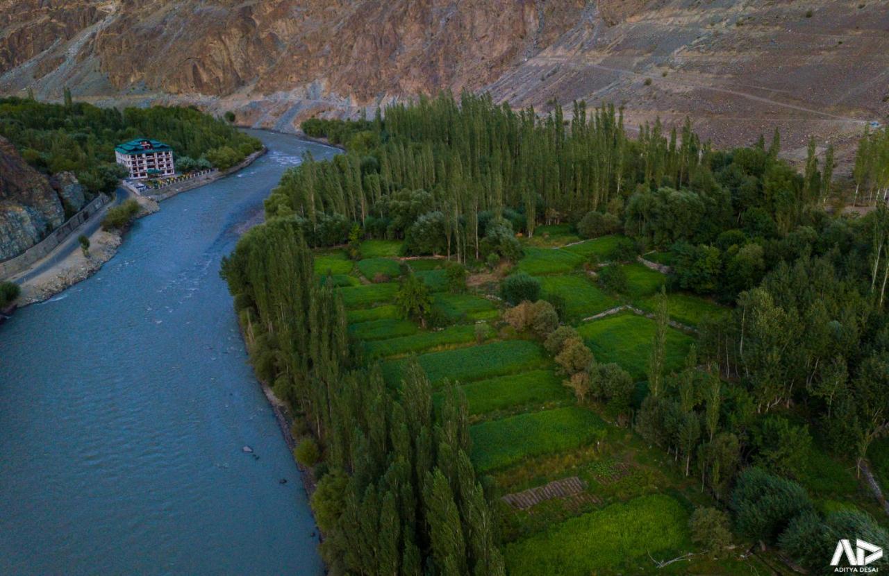 Hotel Chhutuk Heights Kargil Dış mekan fotoğraf